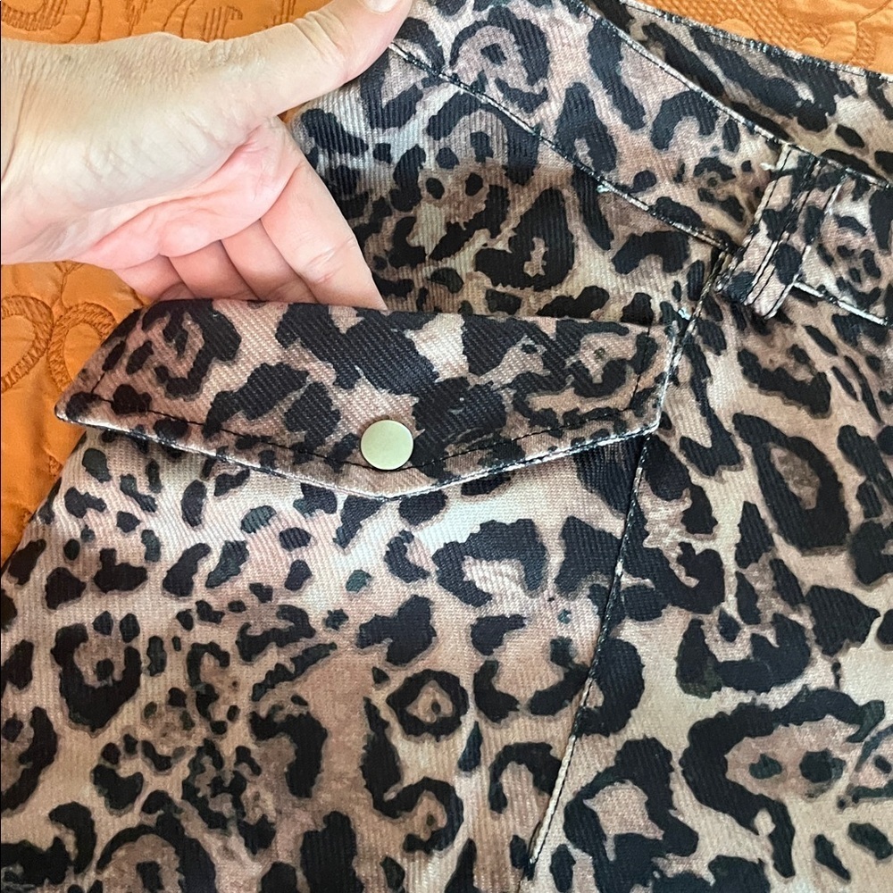 Peppermayo Greedy Animal Print Cargo Pants, size 18 - Picture 4 of 11